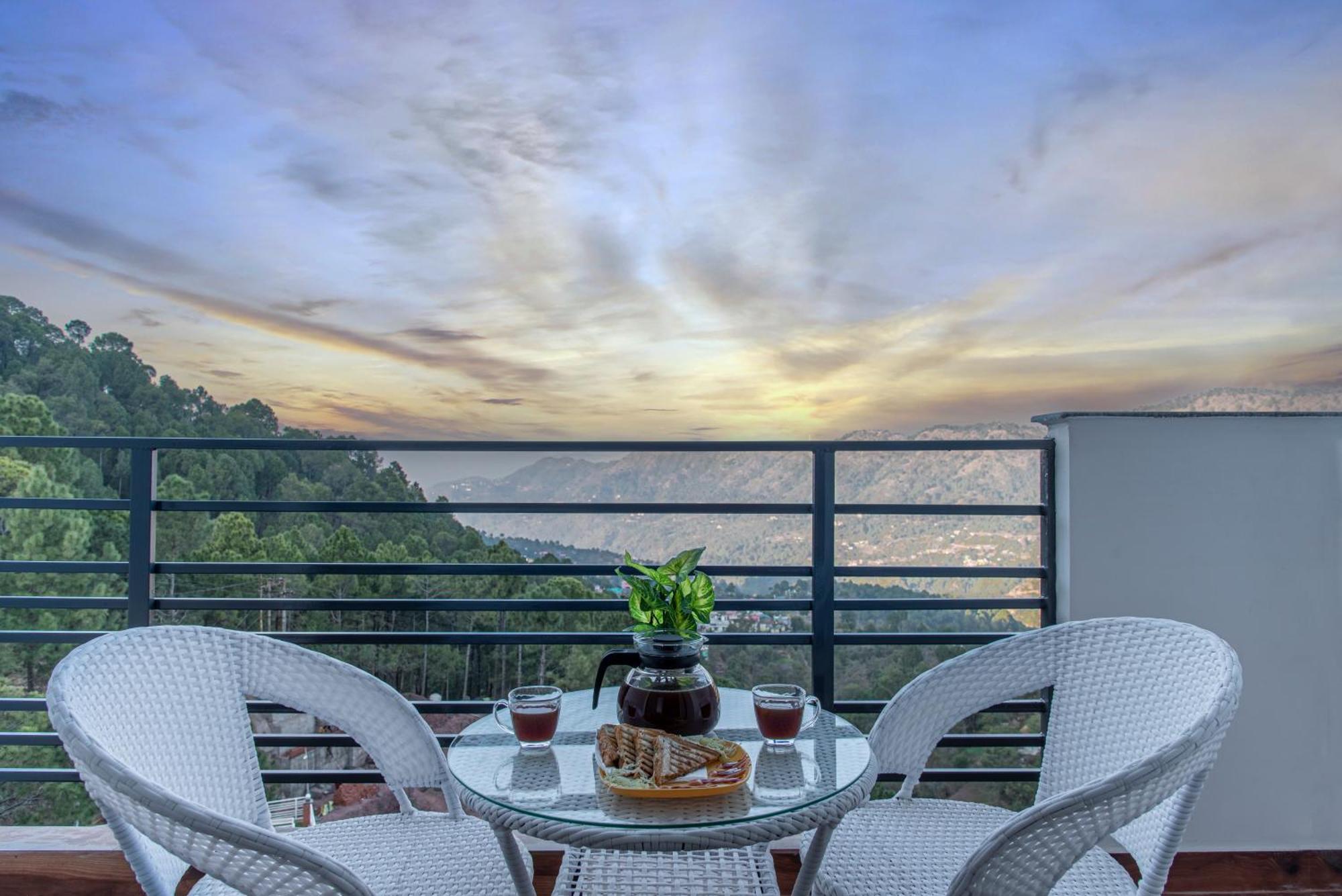 Ferienwohnung Hillcrest Uphills Kasauli Exterior foto